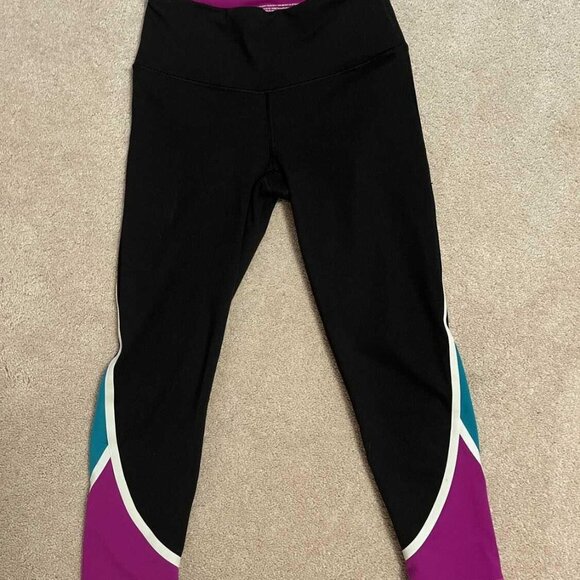 Like New - Victoria Secret 3/4 Leggings - Extra Small - Picture 1 of 2